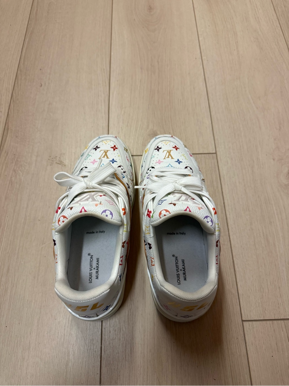Louis Vuitton White Leather Sneakers with Multicolor Monogram Accents - Picture 4 of 6